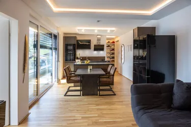 Expose Innsbruck: Neuwertige 3 - Zimmer- Penthouse Wohnung zu verkaufen