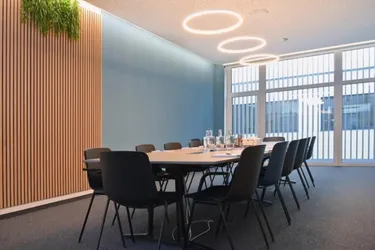 Moderne Bürofläche mit Top-Ausstattung und zentraler Lage 