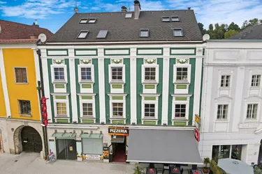 3-Zimmerwohnung mit wunderschönem Gewölbe - auch für ANLEGER