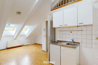 Tolle 1-Zimmer-Dachgeschosswohnung im Zentrum Lambach - auch für ANLEGER