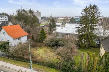Sanftes Hanggrundstück mit Potential – Für Ihr Zuhause oder Bauträgerentwicklung