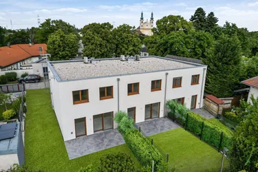 Offen. Hell. Grün. – 136 m² Wohnkomfort und grosszügiger 54 m² Wohn-/Essbereich