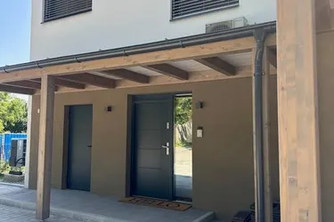 Exklusives Musterhaus – Erstbezug mit voll ausgestatteten Räumen und Terrassengarten in Klagenfurt am Wörthersee