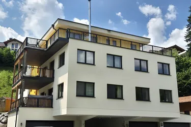 Multifunktionales Premium-Objekt – Schönheitsklinik, Arztpraxis, Penthouseprivatwohnung &amp; Ferienvermietung etc,etc