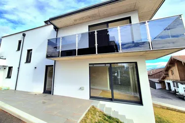 Extravagante Architektenvilla am Stadrand von Innsbruck-Neubau-Erstbezug !