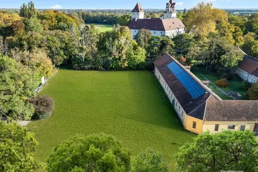 Exklusive Liegenschaften in elegantem Schlossparkambiente