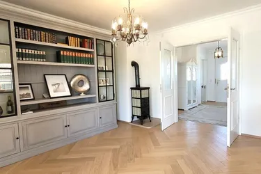 Expose Familientraum: Exklusiver Bungalow im eleganten Landhausstil