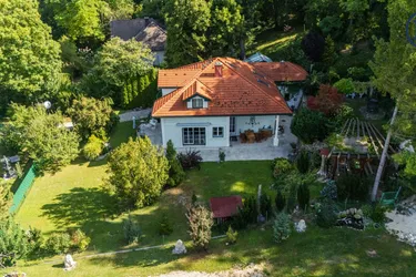 Ihr Zuhause der Ruhe – mit traumhafter Natur und gleichzeitig toller, schneller Anbindung.