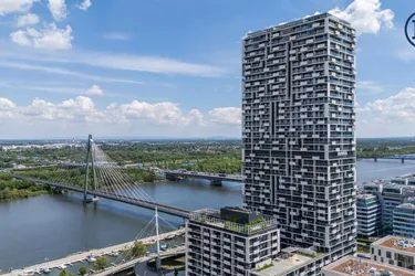 Marina Tower – Wohnen mit Blick aufs Wasser
