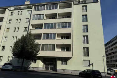 Renovierungsbedürftige 1-Zimmer-Wohnung mit Loggia in 1020 Wien! Ideal für Ihre Ideen!