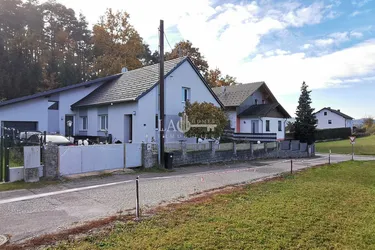 Einfamilienhaus in idyllischer Lage - Perfekt für individuelle Gestaltung
