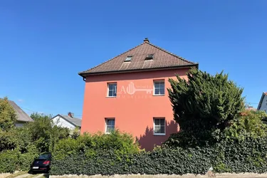IDYLLISCH UND PLATZ FÜR ZWEI FAMILIEN !
