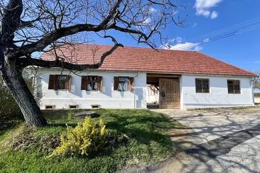 Einzigartiger &amp; Authentischer Vierkanthof mit Arkaden im südlichen Burgenland