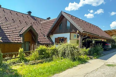 Naturnahes Familienidyll in den Kärntner Alpen: Mehrfamilienhaus mit großzügiger Wohnfläche in Winklern