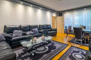 3-Zimmer-Wohnung mit zwei zusätzlichen Zimmern am Quellenplatz – moderne Ausstattung, U-Bahn-Nähe