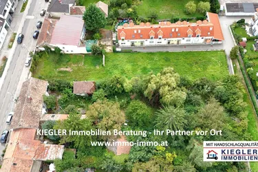 +++ HOLLABRUNN ZENTRUM 1.668 m² BAULAND-KERNGEBIET, NÄHE HAUPTPLATZ +++