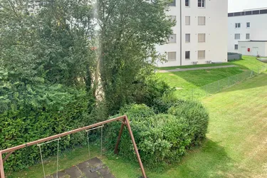 Top aufgeteilte 3 - Raum Wohnung mit Loggia - inkl. Heizkosten