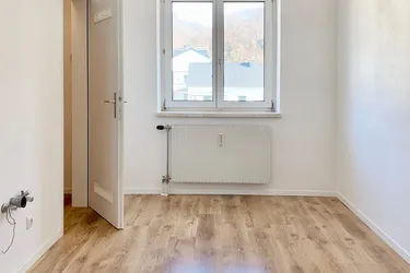 Sonnige 3 - Zimmer Wohnung mit Loggia - inkl. Heizkosten