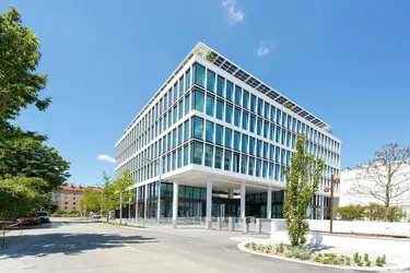 Carré Muthgasse - Markante Firmenzentrale mit großzügiger Lobby und Dachterrasse