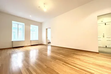 Praktisches Büro im stilvollen Altbau – perfekte Lage am Fleischmarkt