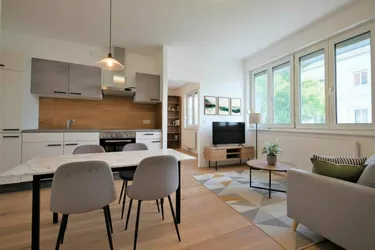 Charmante 2-Zimmer-Wohnung mit Südausrichtung mit eigenem Garagenstellplatz