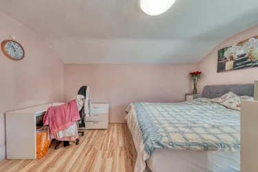 Wohnoase in Mutters: Großzügiges Mehrfamilienhaus mit 3 charmanten Wohnungen – Ideal für Großfamilien!