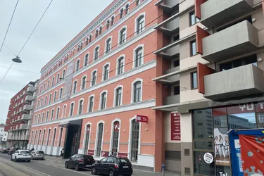 Schöne ERSTBEZUG Büro-, Praxis- oder Schulungsfläche mit Garten