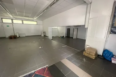 Geschäftsfläche, auch für Ordination, Büro etc. geeignet