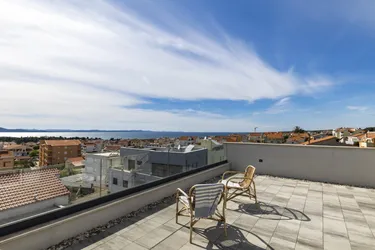 Großartiges Penthouse mit Meerblick in ruhiger Gegend in Zadar - Borik