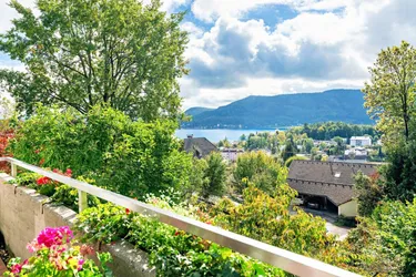 Architektenhaus mit Wörtherseeblick und Gestaltungspotenzial
