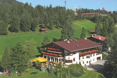 Das charmante Café Englhof mit Sonnenterrasse