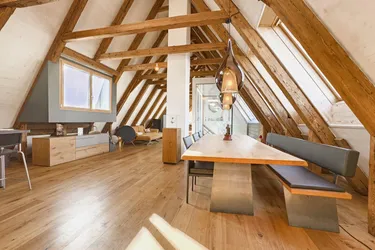Modernes Loft in liebevoll renoviertem Altbau