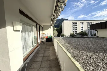 SCHWAZ: Großzügige 4-Zimmer-Wohnung mit Loggia und Balkon