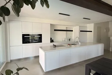 Exklusives Designhaus mit Fern- &amp; Seeblick über den Pleschinger See – inklusiver Einlegerwohnung!
