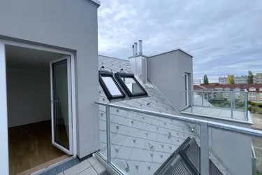 2-Zimmer Wohnung im Dachgeschoss mit Terrassen in 1220 Wien