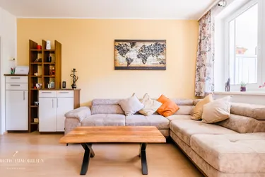 LEONDING: Wunderschöne Gartenwohnung inkl. 2 x Tiefgaragenplätze