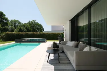 ANSFELDEN - Designvilla beim Golfplatz
