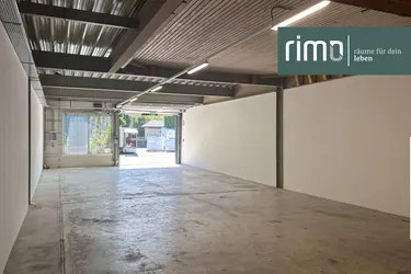 Lagerfläche von ca. 146 m² im Ergeschoss mit Rolltor