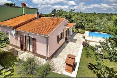 Haus Haus mit Pool in der Nähe von Žminj