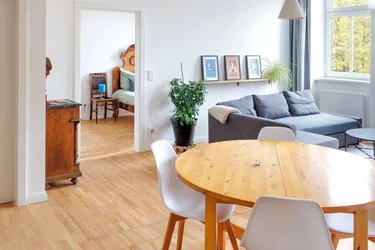 Schöner Altbaucharme mit Innenhofgarten! Direkt im Zentrum!