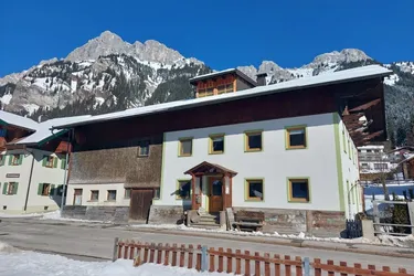 Expose Dein neues Zuhause: Charmantes Bauernhaus- Da, wo die Welt „noch in Ordnung“ ist