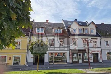 Stadthaus im Zentrum von Bad St. Leonhard zu kaufen !!