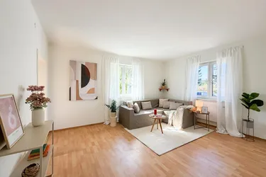 Charmantes Einfamilienhaus mit Garten und Entwicklungspotenzial