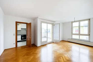 Attraktive 3-Zimmer-Wohnung mit Dachterrasse und Tiefgaragenstellplatz