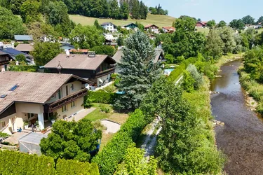 Wohnen am Wasser – Einfamilienhaus in idyllischer Ruhelage
