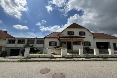 Traumhafte Luxusvilla in Obritz - Luxuriöses Wohnen auf 500m² mit Garten und Top-Ausstattung für nur 425.000€!