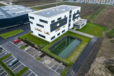 ERSTBEZUG: BÜROS ab 104 m² / EUR 12,46 INKL. BK + optional WARMHALLEN BIS 8.000 m²
