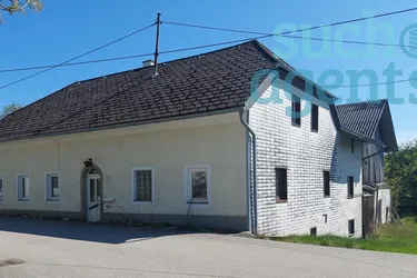 Bauernhaus mit Charme und Potenzial – ideal für Tierhaltung!