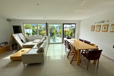 Modernes Wohnen in Top-Lage: Reihenhaus mit Garten, Terrasse &amp; Garage in Feldkirch, Vorarlberg
