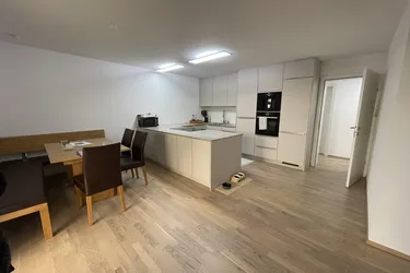 Familien- Refugium! Moderne und exklusive Erdgeschosswohnung mit Garten &amp; Garage in zentraler Lage von Lustenau!